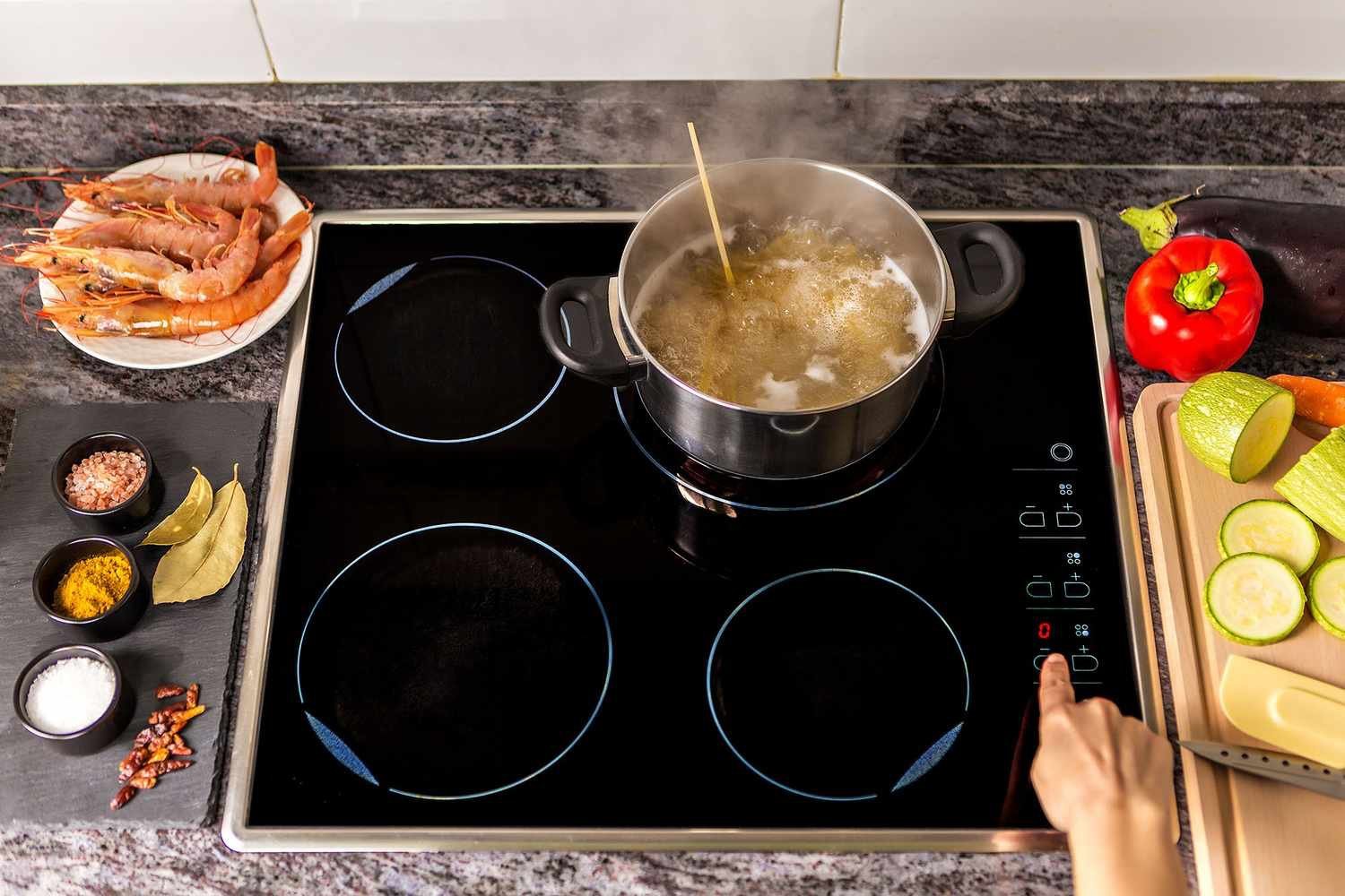 Sửa bếp từ tại nhà